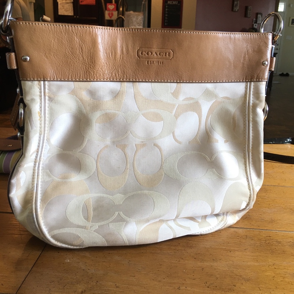 Coach shoulder bag